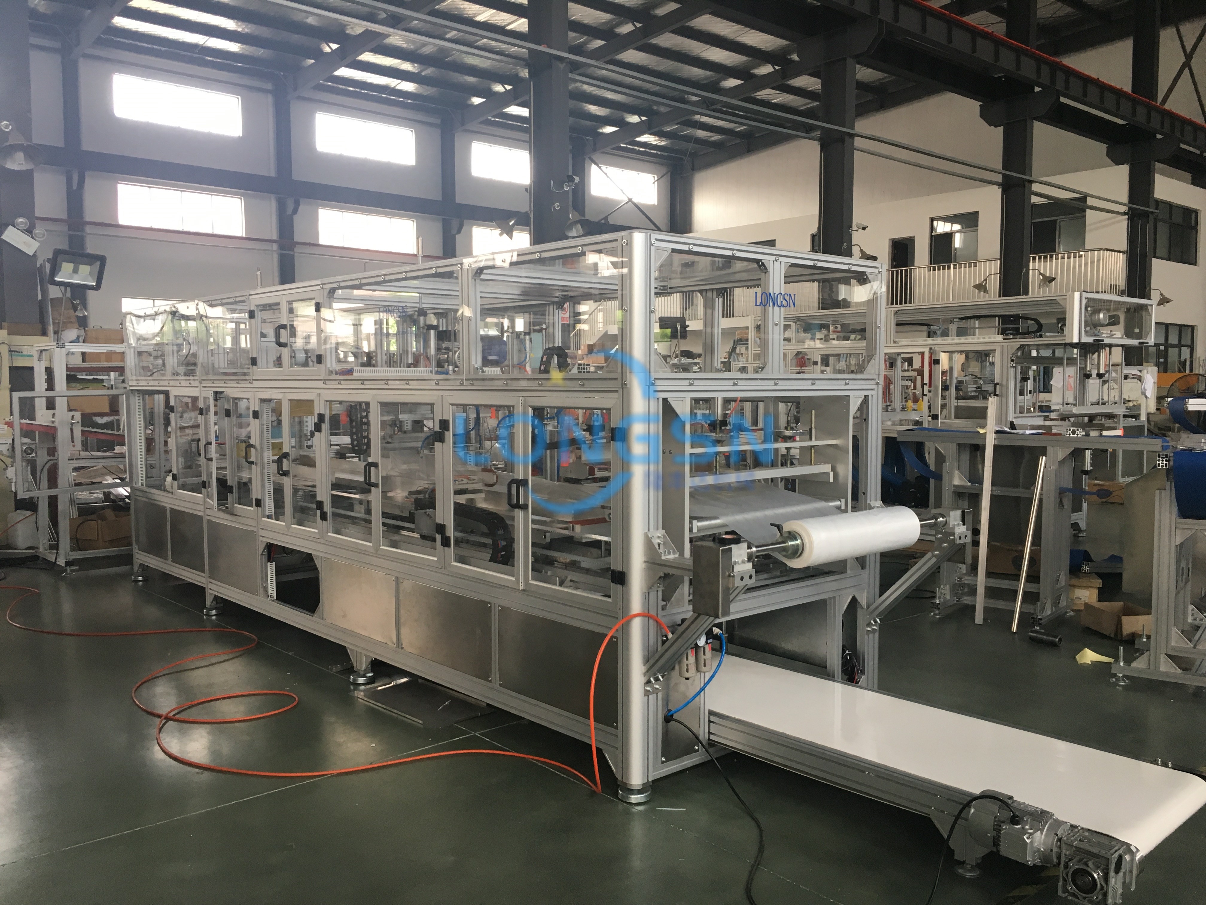 &Uuml;res palackzs&aacute;k 