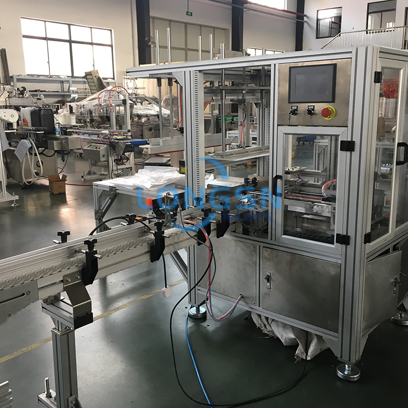 automatikus csomagol&oacute;g&eacute;p