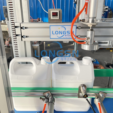 Automatikus üres palack szivárgás tesztelő jerrycan tesztelő gép 