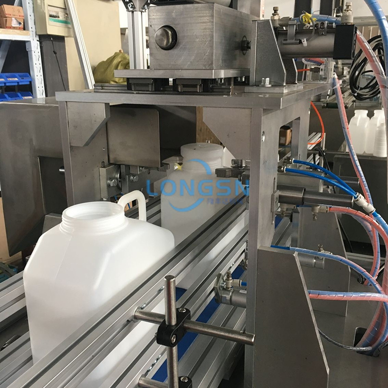 Automatizálás műanyag palack nyak vágógép
