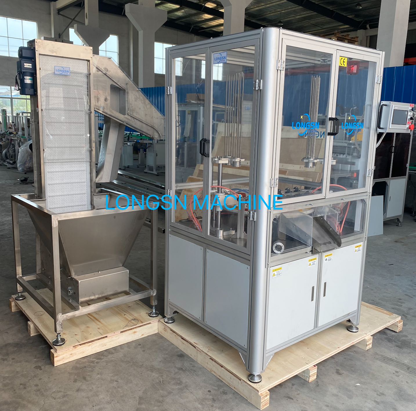 Kupakb&eacute;l&eacute;s g&eacute;p OM