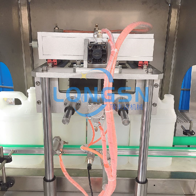 Automatikus műanyag jerrycan nyak szájvágó lecsökkentő gép