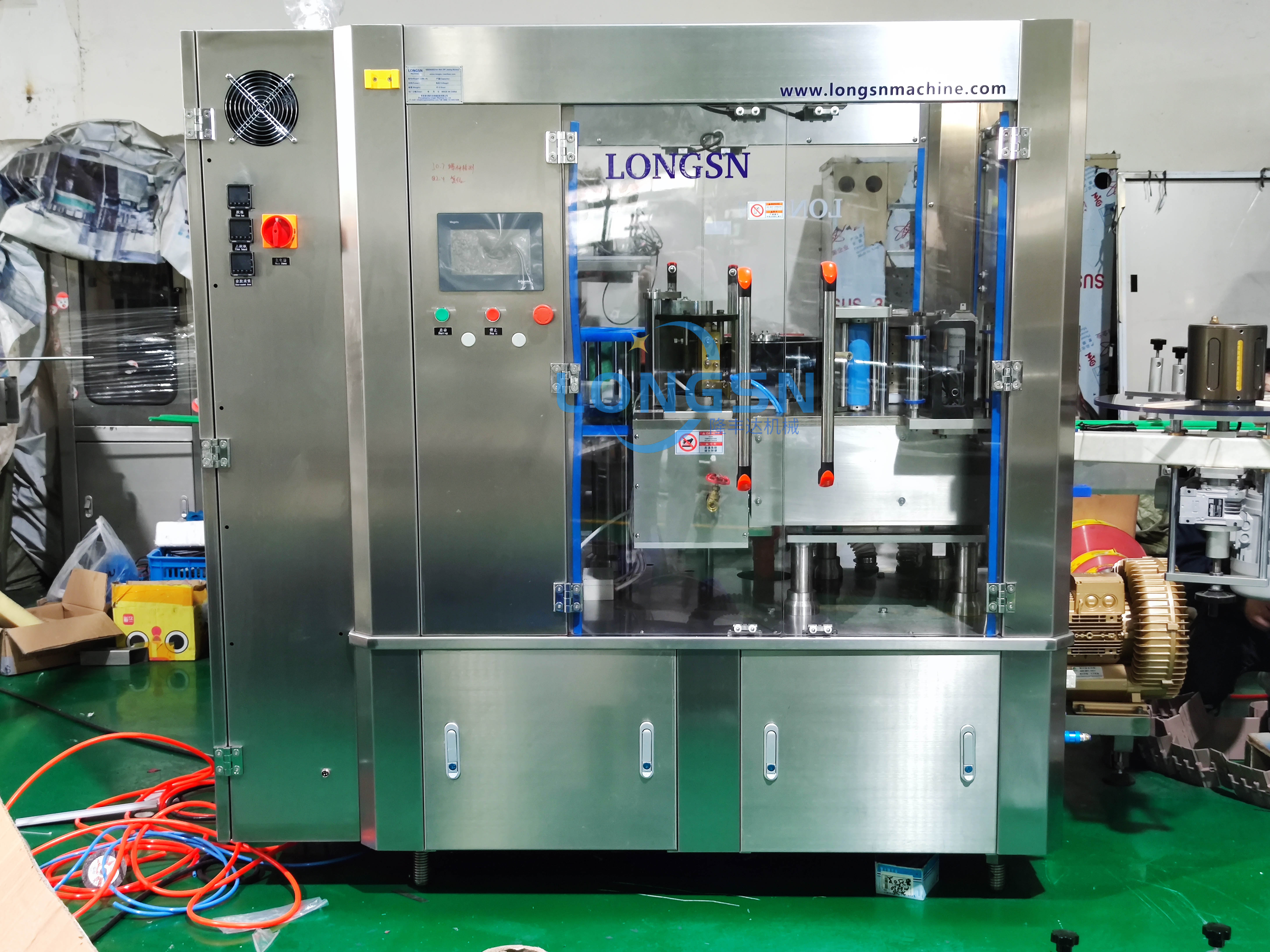 forr&oacute; ragaszt&oacute;c&iacute;mk&eacute;ző g&eacute;p