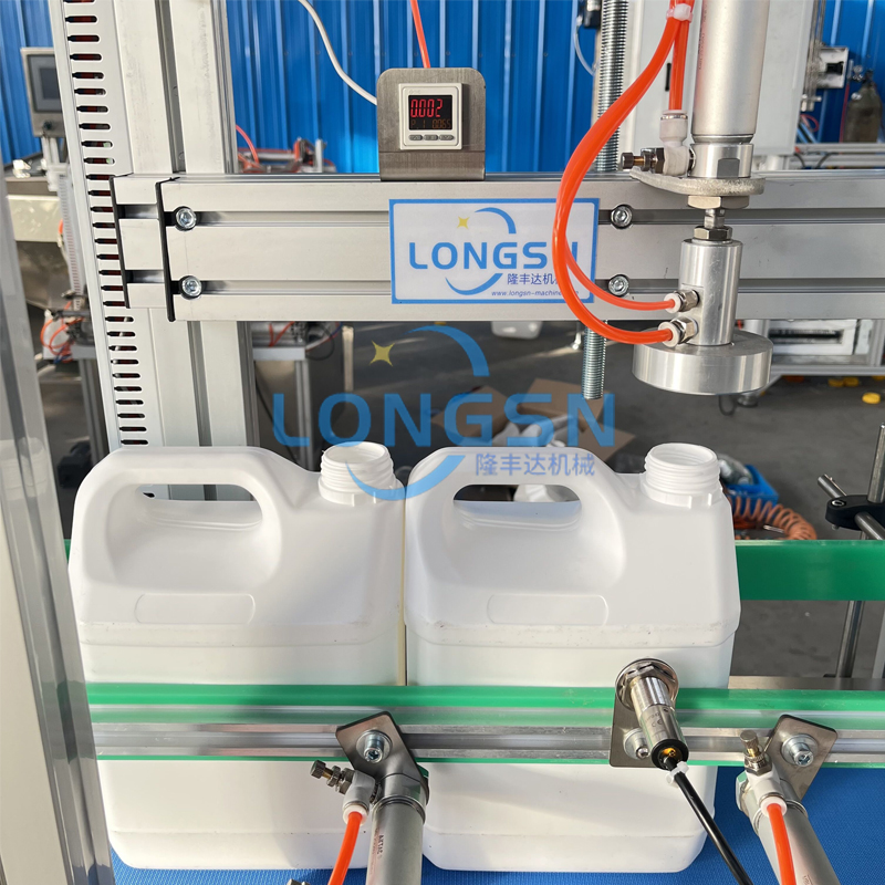 Teljes automatikus műanyag kedvtelésből tartott PP PE palack PVC hordó vákuum légnyomás -szivárgás tesztelő gép ára