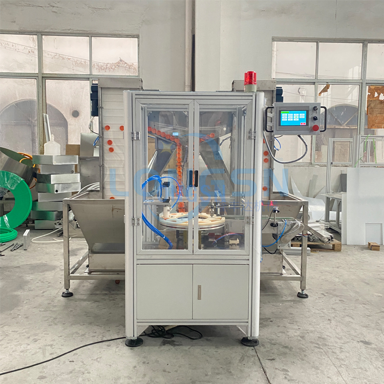 műanyag kupak szerelők&eacute;sz&uuml;l&eacute;ke