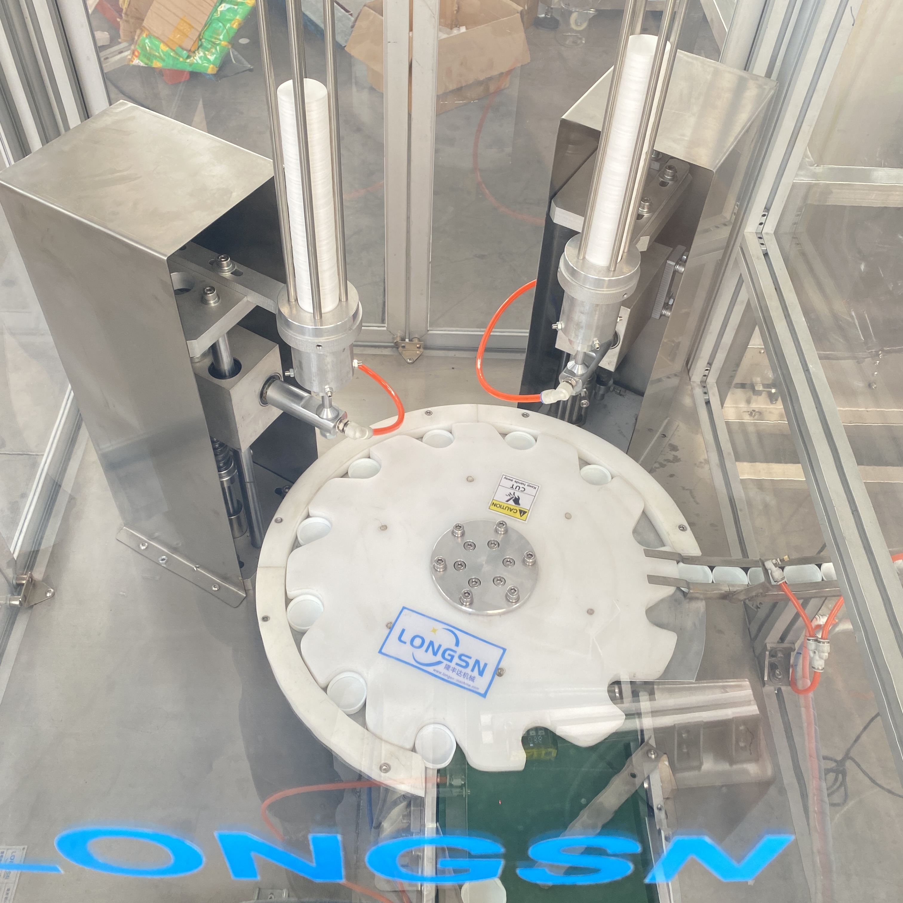 kupakb&eacute;l&eacute;s 